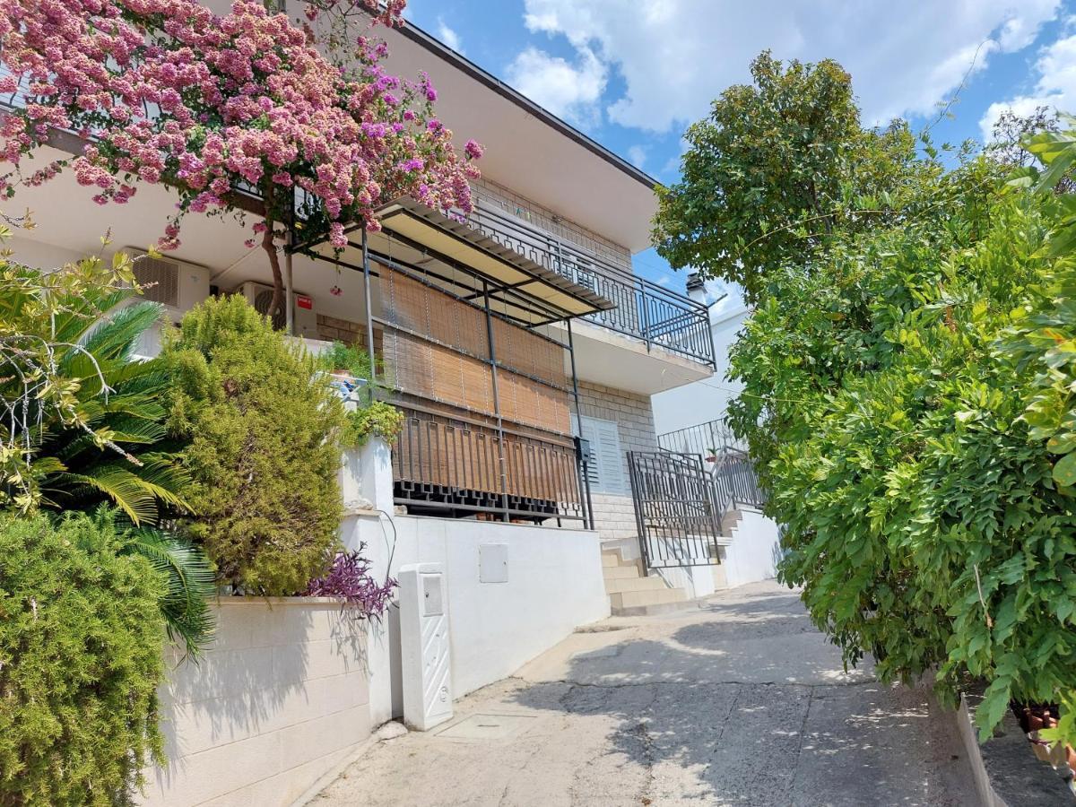 Apartmani Luka Baska Voda Exterior photo