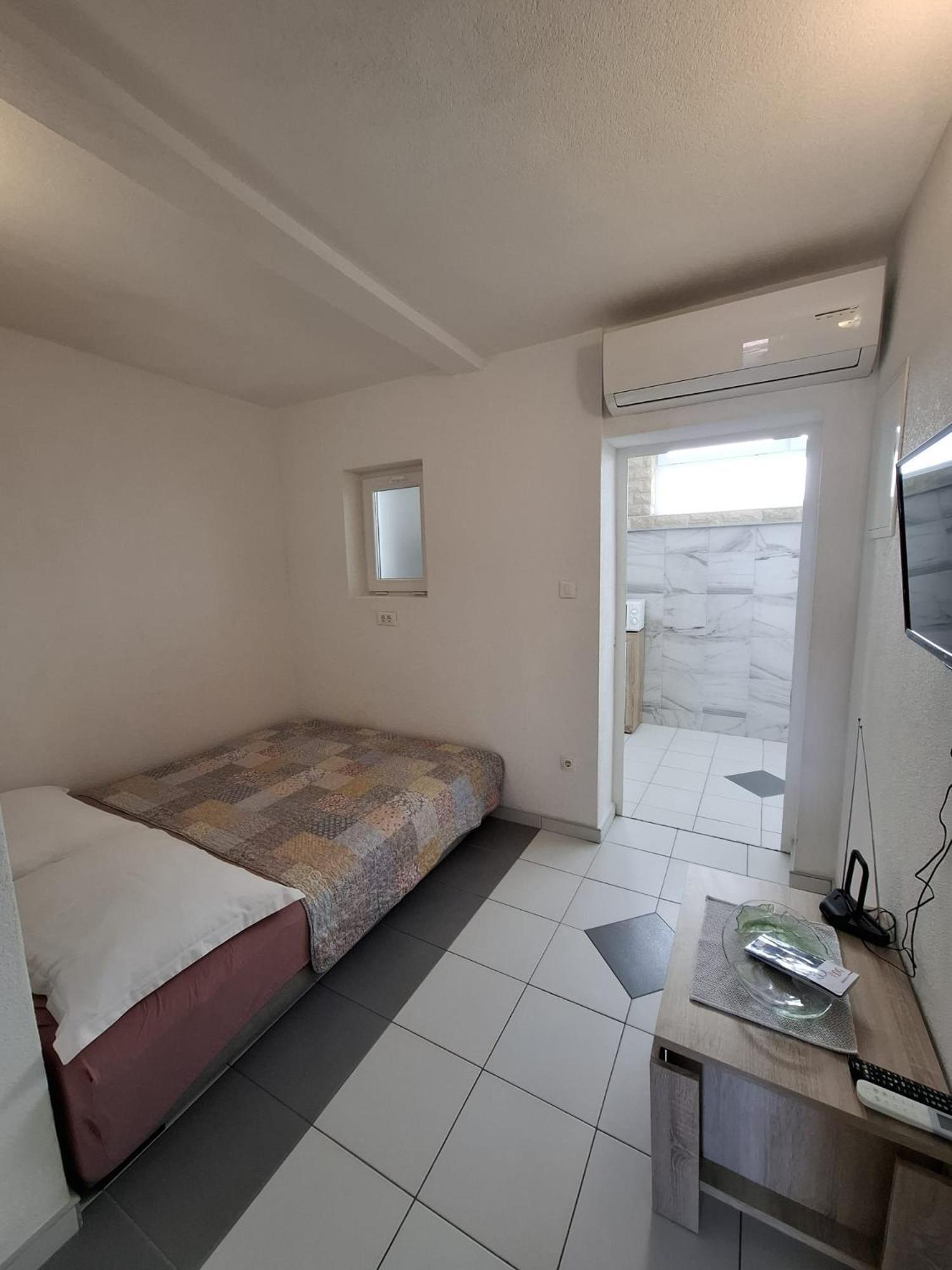 Apartmani Luka Baska Voda Exterior photo